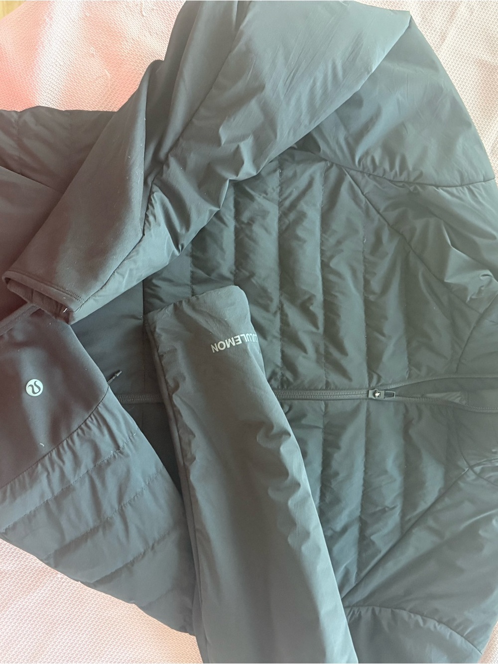 lululemon athletica Men’s Black Quilted Puffer Jacket
